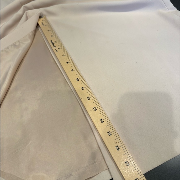 Chic Cream Women's Skirt Set - Picture 12 of 14